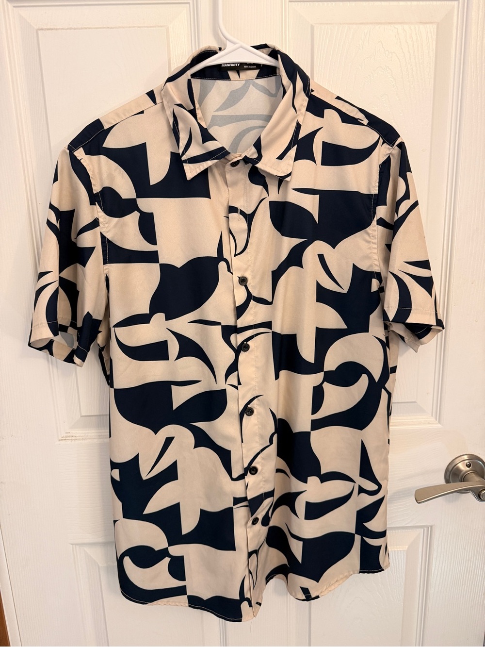NFINITY Short-Sleeve Abstract Button-Down Shirt - Beige & Black